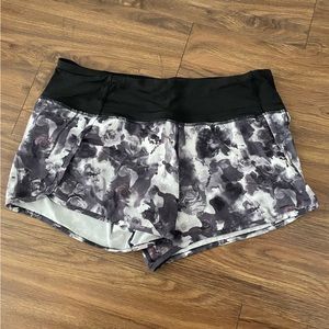 Lululemon speed shorts. Women’s size 8
